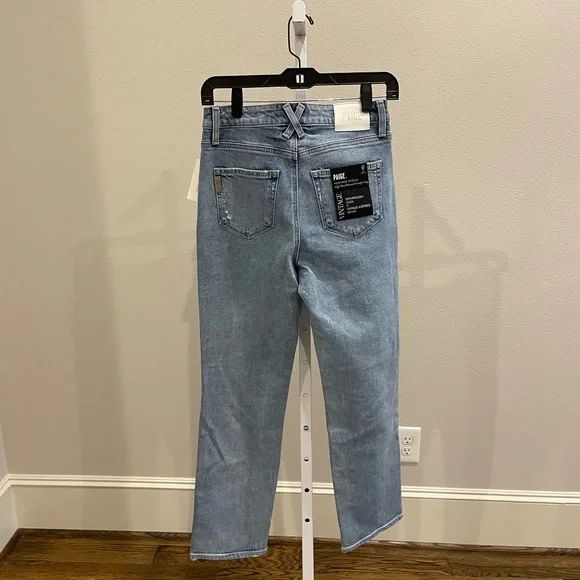 Paige Noella high rise relaxed straight jeans 👖